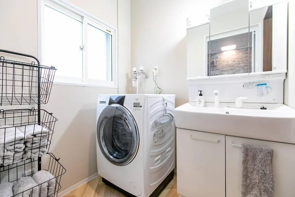 S9W13 Laboinn Large Private House Sapporo Japonsko